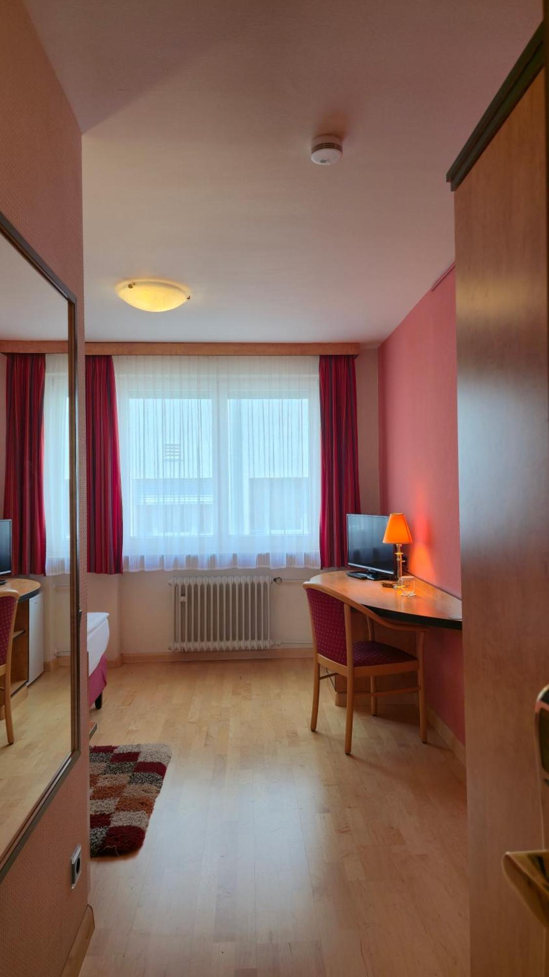 Hotel Boardinghouse Sonne Offenburg Camera foto